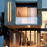 Gestreifte Wandleuchte