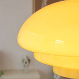 Bauhaus Pendelleuchte aus cremegelbem Glas with double insulated lights