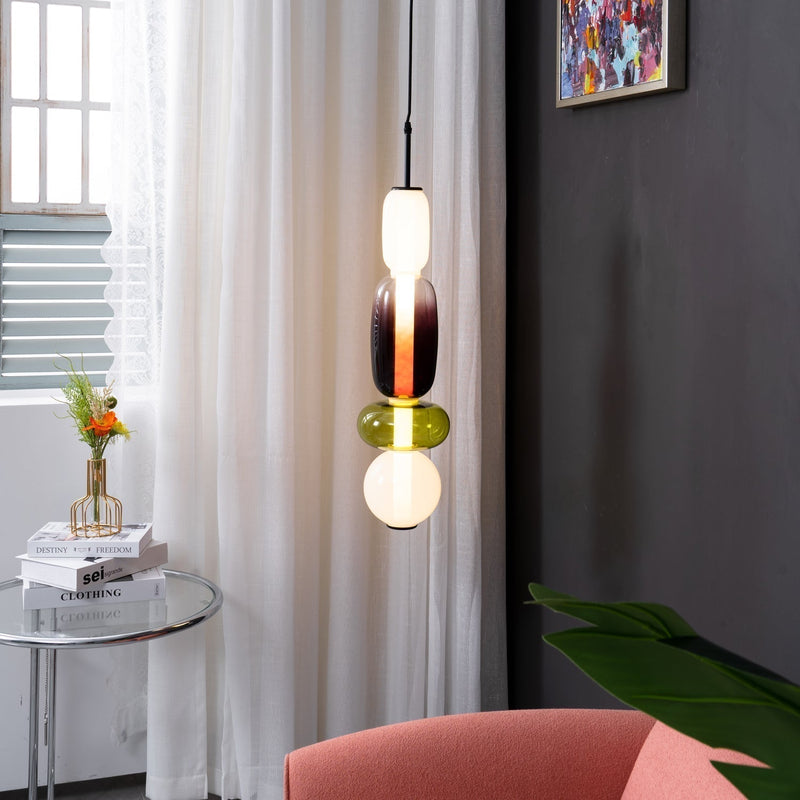 Pendelleuchte aus kandiertem Glas installation