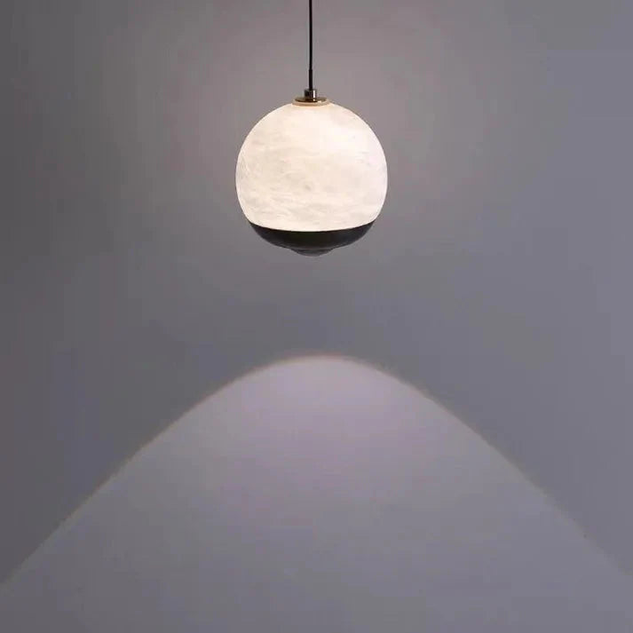 Skandinavische Marmor Alabaster-Globus Pendelleuchte