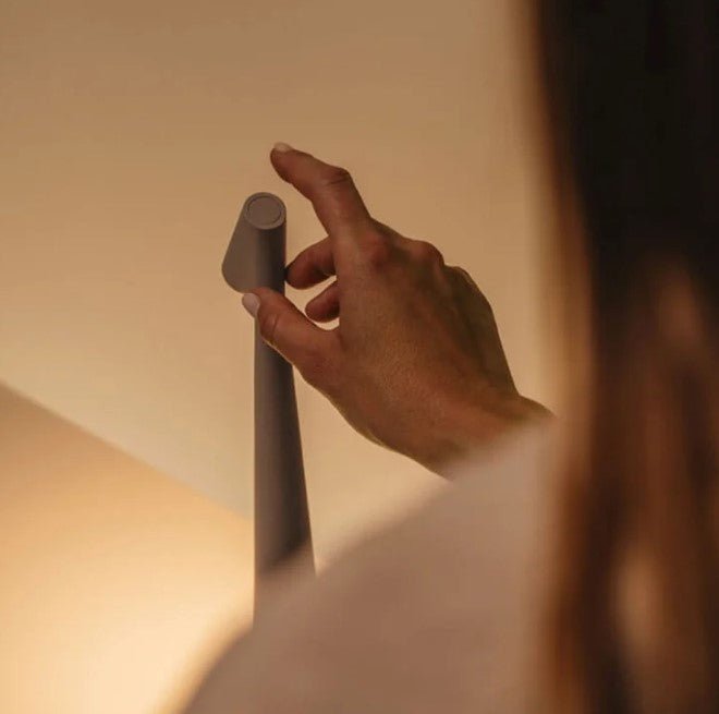Luminavista™ I Tragbare Tischleuchte