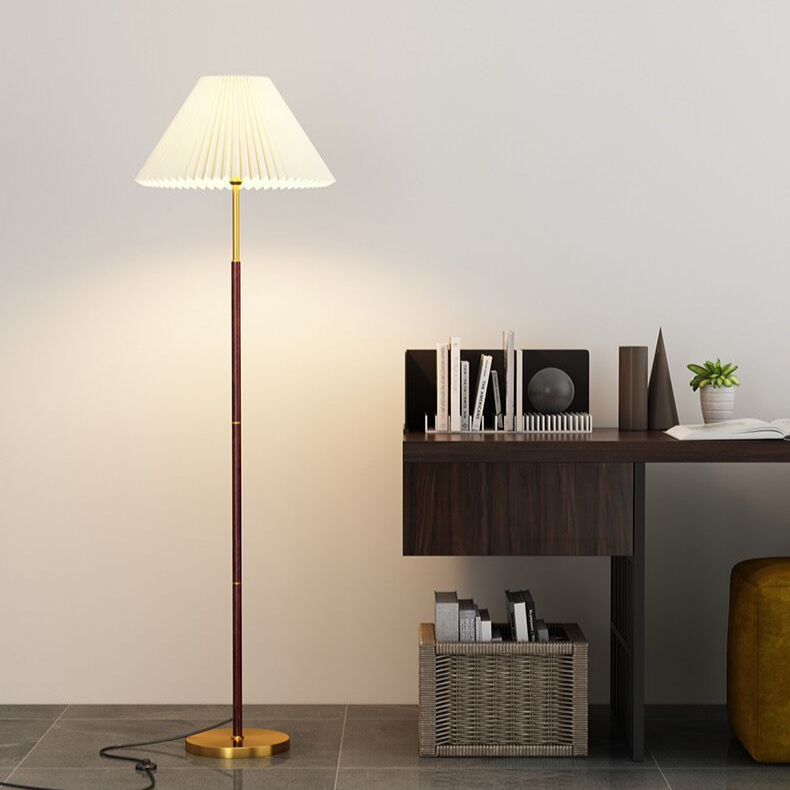 Moderne Stehlampe aus Reispapier
