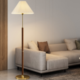 Moderne Stehlampe aus Reispapier