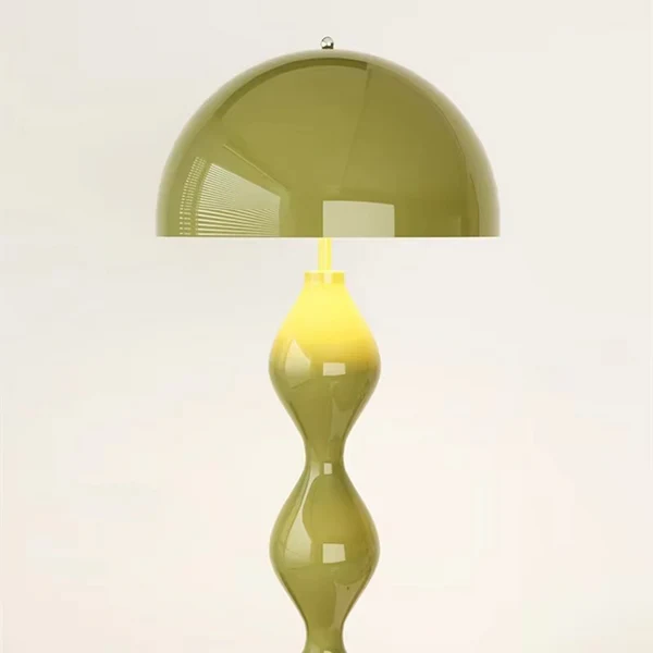 Skandinavische Stehlampe
