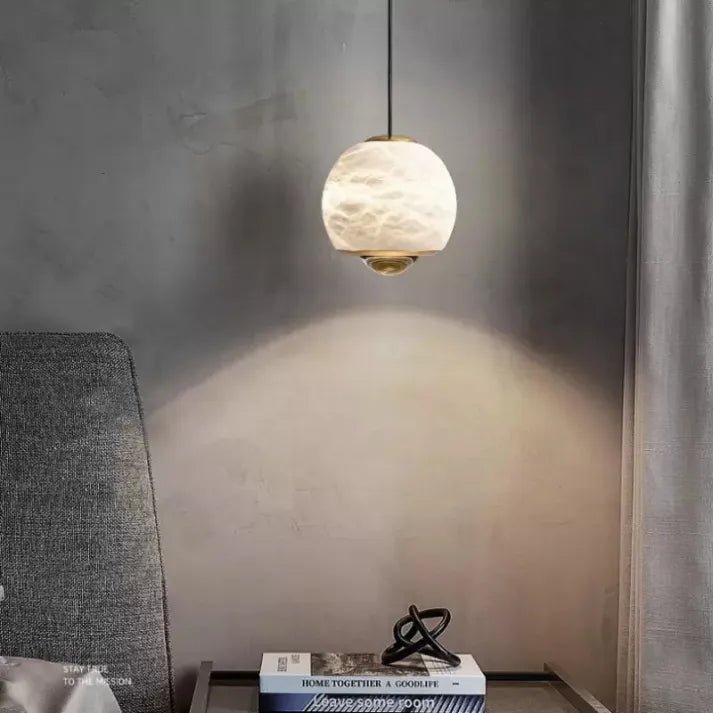 Skandinavische Marmor Alabaster-Globus Pendelleuchte