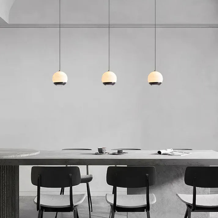 Skandinavische Marmor Alabaster-Globus Pendelleuchte