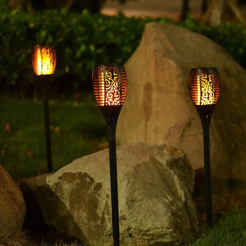 Solarbetriebene Gartenfackel