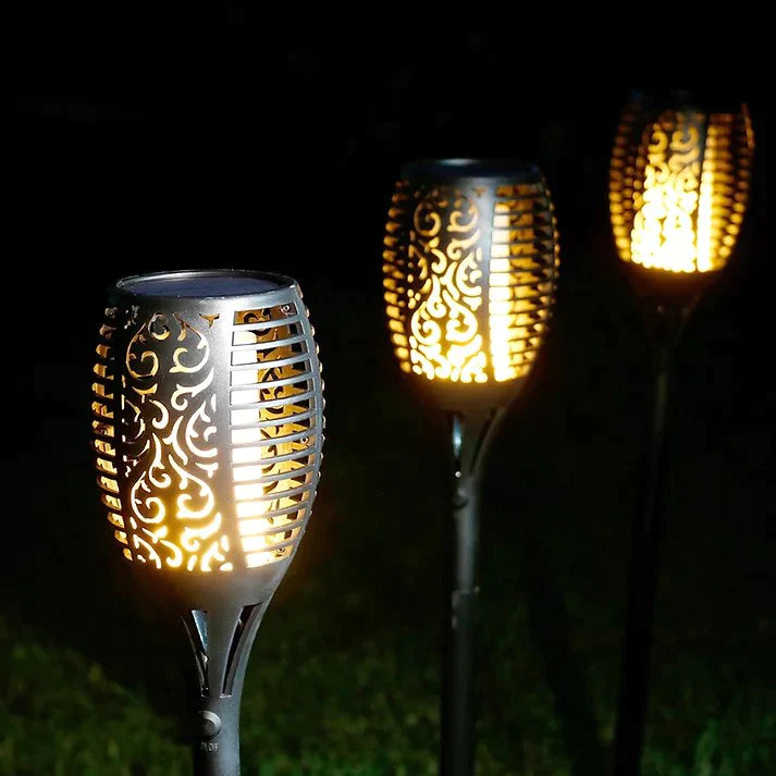 Solarbetriebene Gartenfackel
